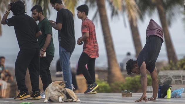 Life changed gears for Mishra when a local dance teacher, Vishal Paswan came to his aid. Paswan showed him a few dance moves, which Mishra picked up in no time, uncovering a talent. (Pratik Chorge / HT Photo) 