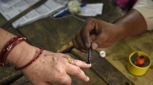 The Aam Aadmi Party had earlier alleged that 10 lakh names were removed from the electoral rolls, a charge that was denied by the Election Commission of India and had invited sharp criticism from BJP.(HT File / Representative Photo)