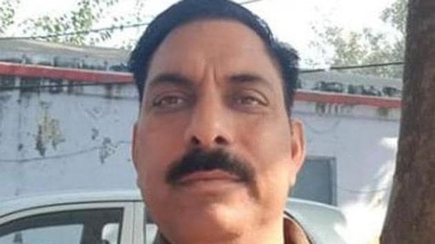 Subodh Kumar Singh, the police station house officer who was killed in Bulandshahr violence on Monday.(HT Photo)