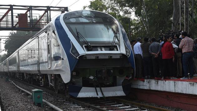 A view of the first Made-in-India engine-less train - named Train 18 at Safdarjung station, during its trial run in New Delhi, India, on Wednesday, November 14, 2018.(Mohd Zakir/HT Photo)
