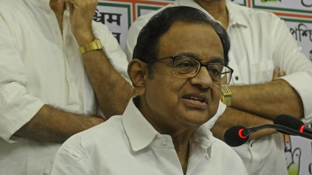 Former finance minister and Congress leader P Chidambaram said whoever has briefed Prime Minister Modi on the proceedings in the apex court in the income tax cases “deserves to be sacked”. (Samir Jana/HT PHOTO) Former finance minister and Congress leader P Chidambaram said whoever has briefed Prime Minister Modi on the proceedings in the apex court in the income tax cases “deserves to be sacked”. (Samir Jana/HT PHOTO)