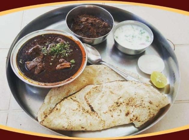 Saoji Mutton at Vidarbh King restaurant, Thane. The cuisine of Nagpur is called Saoji after a centuries-old sub-community of traditional handloom weavers. Saoji Mutton at Vidarbh King restaurant, Thane. The cuisine of Nagpur is called Saoji after a centuries-old sub-community of traditional handloom weavers.