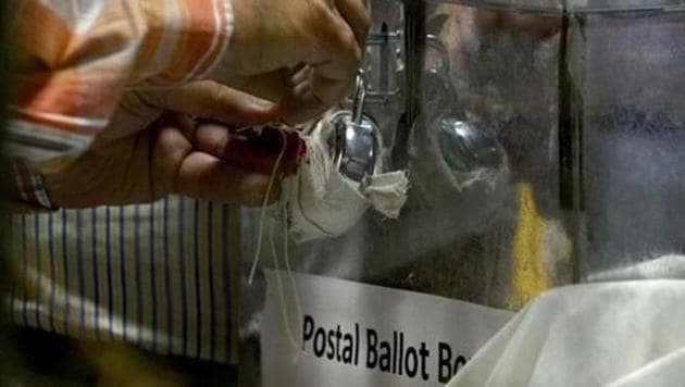 The Congress submitted a memorandum to the Election Commission, seeking a probe into the blank postal ballots.(AFP Photo) The Congress submitted a memorandum to the Election Commission, seeking a probe into the blank postal ballots.(AFP Photo)