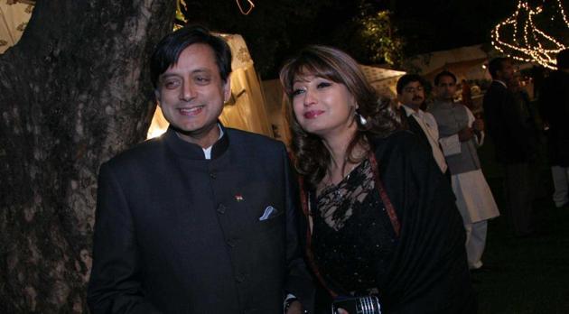 Sunanda Pushkar Tharoor and Shashi Tharoor at Jatin Prasad’s wedding reception on February 17, 2010 in New Delhi.(HT file photo)