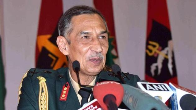 Lt Gen DS Hooda (retd), the Northern Army Commander said the military leadership must guard against becoming a tool in the hands of politicians. We can’t take military action to suit someone politically.(HT File Photo)