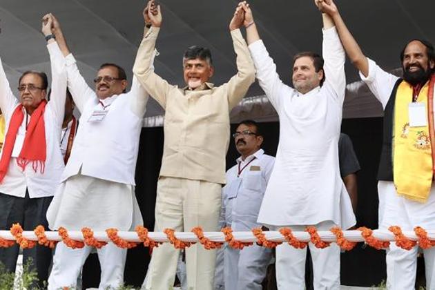 Telangana assembly elections 2018” Congress President Rahul Gandhi with Andhra Pradesh Chief Minister N Chandrababu Naidu during a public meeting in poll-bound Telangana state.(PTI file photo)