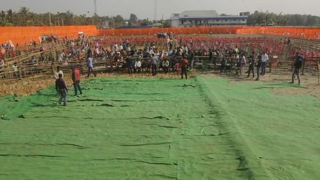 The Trinamool Congress on Saturday cleaned the rally ground with cow dung and Gangajal (water from the Ganges, the most scared river for Hindus) to “purify” the ground in “traditional Hindu” style.(Samir Jana/HT FILE PHOTO)