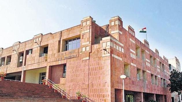 JNU on Friday declared that the computer-based entrance examinations for undergraduate, postgraduate, MPhil and PhD courses, scheduled to be conducted in the last week of December, will be held in May 2019.(HT file)