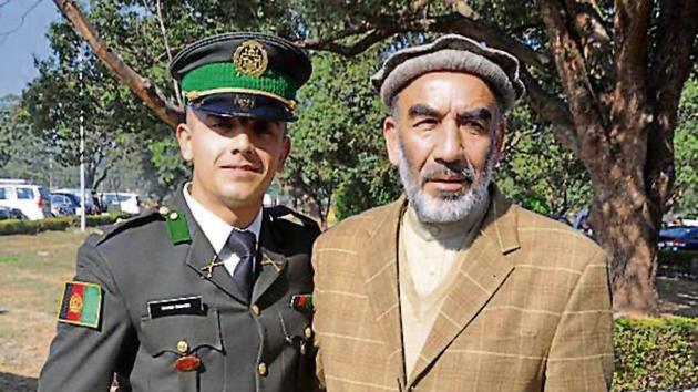 Raheb Rashid with his father Zarif Rashid.(Vinay Santosh Kumar/HT Photo)