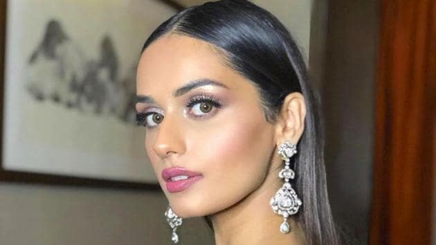 Manushi Chhillar’s Sabyasachi lehenga is perfect if a wedding is in your future; nothing says glam like a black lehenga that shines. (Instagram)