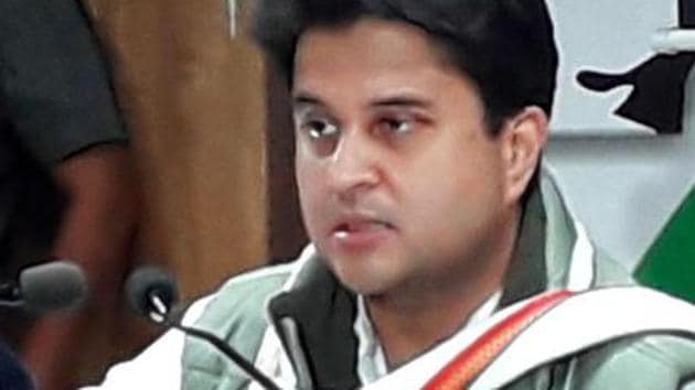 Jyotiraditya scindia said on Sunday the entire state leadership worked as a “united front” during the assembly polls in a bid to dislodge the BJP government.(HT Photo)