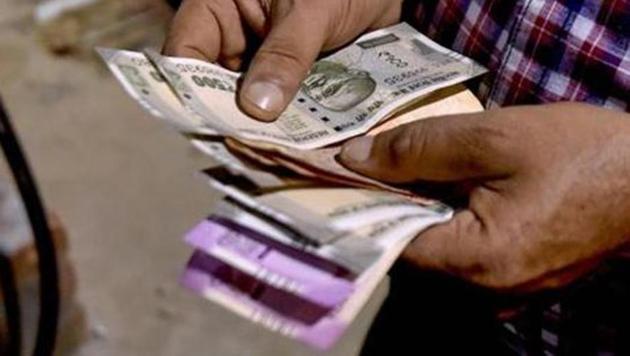 The rupee rebounded from the six-month low and appreciated by 55 paise to 70.85 against the US dollar in early trade on Wednesday(PTI)