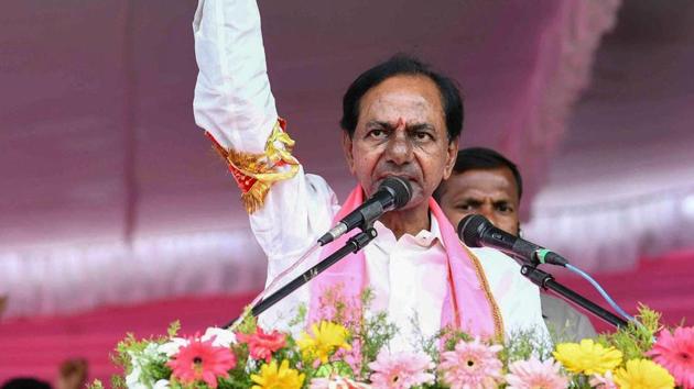 Coining a new ‘BJP-mukt and Congress-mukt India’ slogan, Telangana chief minister and Telangana Rashtra Samithi president K Chandrashekhar Rao said on Tuesday a new national party as a consortium of regional parties may emerge “very soon”.(PTI File Photo) Coining a new ‘BJP-mukt and Congress-mukt India’ slogan, Telangana chief minister and Telangana Rashtra Samithi president K Chandrashekhar Rao said on Tuesday a new national party as a consortium of regional parties may emerge “very soon”.(PTI File Photo)