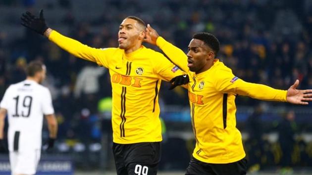 Young Boys' Guillaume Hoarau celebrates scoring their second goal with Ulisses Garcia(REUTERS)