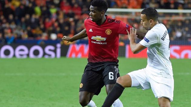 Manchester United's French midfielder Paul Pogba (L) challenges Valencia's Portuguese defender Ruben Vezo during the UEFA Champions League group H football match between Valencia CF and Manchester United. (AFP) Manchester United's French midfielder Paul Pogba (L) challenges Valencia's Portuguese defender Ruben Vezo during the UEFA Champions League group H football match between Valencia CF and Manchester United. (AFP)