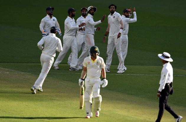 India's paceman Ishant Sharma (2nd R) celebrates with teammates the dismissal of Australia's batsman Peter Handscomb during day one of the second Test cricket match between Australia and India in Perth. (AFP) India's paceman Ishant Sharma (2nd R) celebrates with teammates the dismissal of Australia's batsman Peter Handscomb during day one of the second Test cricket match between Australia and India in Perth. (AFP)