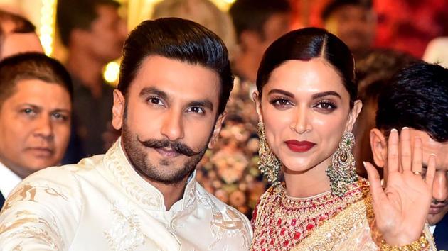 Ranveer Singh: Deepika, Ranveer are a royal dream in ivory and gold at  Mumbai reception - The Economic Times