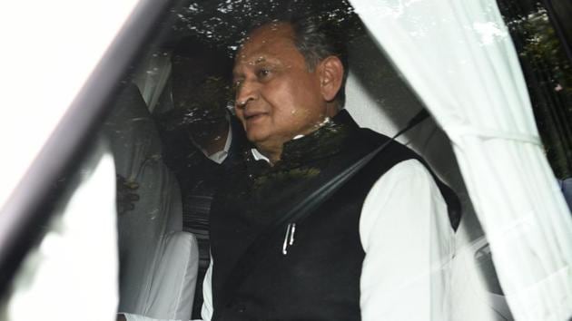 Senior Congress leader Ashok Gehlot outside the Congress President Rahul Gandhi's residence in New Delhi, India.(Vipin Kumar/HT PHOTO)