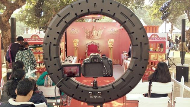 Focus set on the throne and the crown