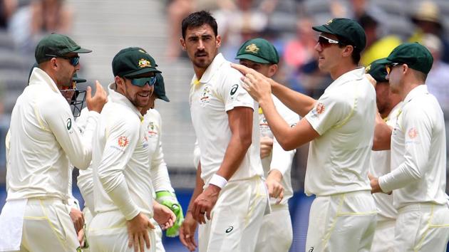 Australia's Mitchell Starc (C) celebrates with teammates the dismissal of India's batsman Murali Vijay. (AFP) Australia's Mitchell Starc (C) celebrates with teammates the dismissal of India's batsman Murali Vijay. (AFP)