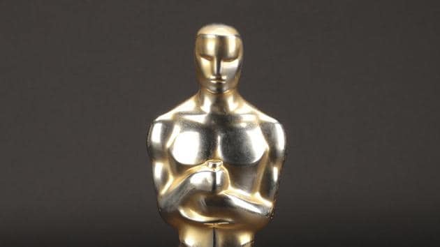 This undated file image provided by Profiles in History shows the best picture Academy Award for "Gentleman's Agreement." The best-picture Oscar for "Gentleman's Agreement," the 1947 film starring Gregory Peck that took on anti-Semitism, sold for $492,000, in a rare auction of Oscars.(AP)