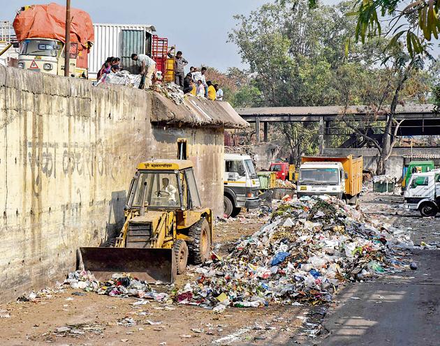 Kothrud garbage depot in Pune.(Sanket Wankhade/HT PHOTO)