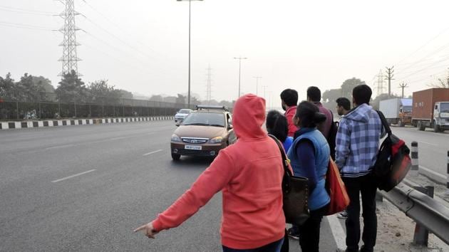 Gurugram’s workforce majorly depends on private cabs to commute within the city and NCR on a daily basis. (HT Photo) Gurugram’s workforce majorly depends on private cabs to commute within the city and NCR on a daily basis. (HT Photo)