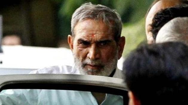 Congress leader Sajjan Kumar. Violence should never go unpunished and in 1984, the mob, led by Congress leaders and workers visited specific colonies and homes, voters lists in hand(Raj K Raj/HT File) Congress leader Sajjan Kumar. Violence should never go unpunished and in 1984, the mob, led by Congress leaders and workers visited specific colonies and homes, voters lists in hand(Raj K Raj/HT File)