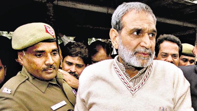 Congress leader Sajjan Kumar, who was convicted and sentenced by Delhi High Court to life imprisonment in a case related to the 1984 anti-Sikh riots, has written to party president Rahul Gandhi, saying he is resigning from primary membership.(PTI file photo)