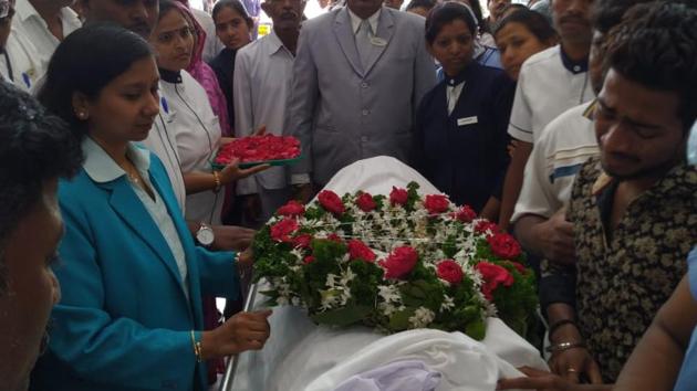 The teenager (on right side) decided to donate the organs of his mother after she was declared brain dead.(HT Photo)