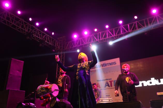 Daler Mehndi during his mindblowing performance at HT Palate Fest 2018 