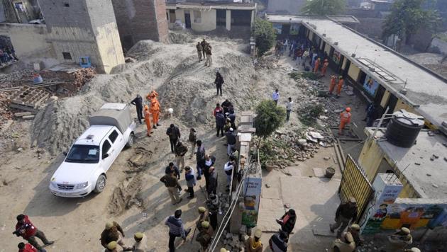 On December 17, two children died and three were severely injured after the boundary wall of Noida’s New KM Public School collapsed. Officials say there are 174 illegal schools in the district. (Sunil Ghosh / HT Photo) On December 17, two children died and three were severely injured after the boundary wall of Noida’s New KM Public School collapsed. Officials say there are 174 illegal schools in the district. (Sunil Ghosh / HT Photo)