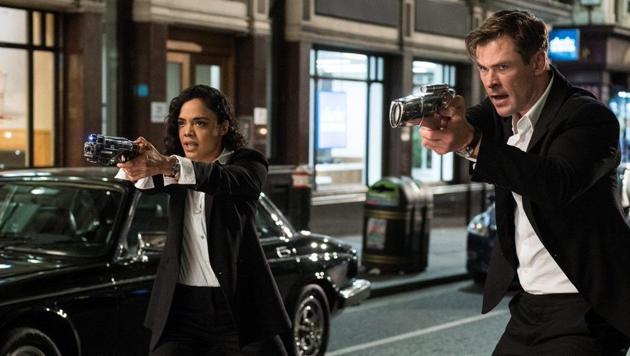 Tessa Thompson and Chris Hemsworth play agents M and H in Men In Black International.