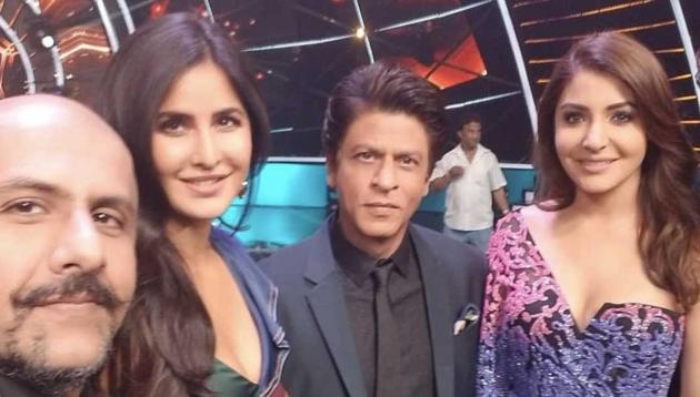 (From left) Vishal Dadlani, Katrina Kaif, Shah Rukh Khan, Anushka Sharma (HT Photo) (From left) Vishal Dadlani, Katrina Kaif, Shah Rukh Khan, Anushka Sharma (HT Photo)