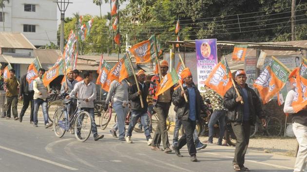 The BJP’s performance in the Hindi heartland states, where it lost power, has compelled the party to rework its strategy to win the tribespeople vote. (Samir Jana/HT Photo) The BJP’s performance in the Hindi heartland states, where it lost power, has compelled the party to rework its strategy to win the tribespeople vote. (Samir Jana/HT Photo)