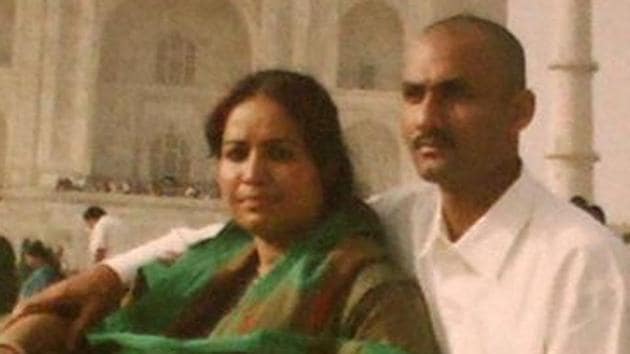 A special CBI court in Mumbai on Friday said there is not enough proof to prove murder and has acquitted all 22 accused in the 2005 Sohrabuddin Sheikh encounter case.(HT Photo)
