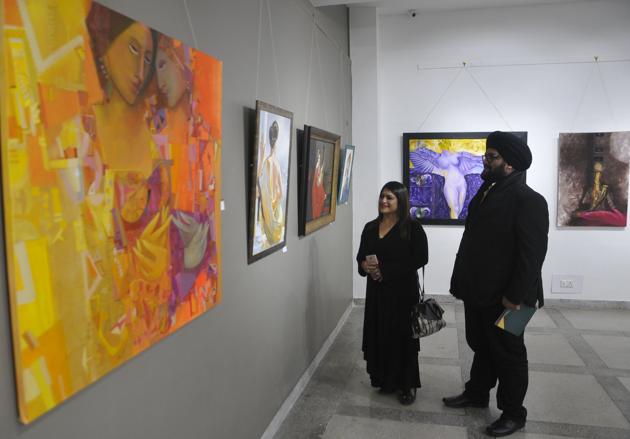 An art exhibition in Punjab Kala Bhawan, Sector 16, Chandigarh(Karun Sharma/Hindustan Times)