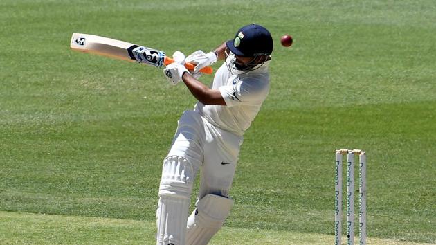 There was uneven bounce on the Perth wicket during the second Test between India and Australia.(AFP)