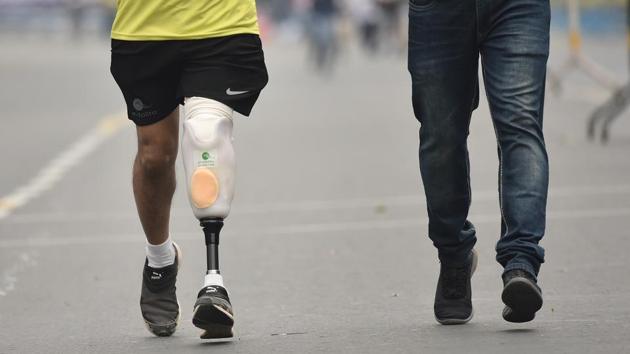 Participants run during the Tata Steel Kolkata 25K marathon, in Kolkata, West Bengal. (Arijit Sen / HT Photo)