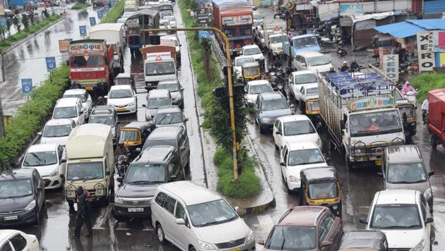 In April, regional transport officer Babasahen Ajri had drawn attention to the fact that the number of vehicles in Pune was more than its population. While Pune’s population stood at 3.5 million, the number of registered vehicles stood at 3.62 million.(Picture for representation)