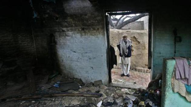 An accused in the 2013 Muzaffarnagar riots which left at least 60 people dead and over 40,000 displaced, was found hanging in a tubewell room on Sunday. (File Photo)(HT Photo)