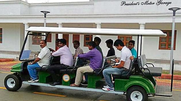 Tum-tums gone, 10 electric buggies to ferry IIT-Bombay students on ...