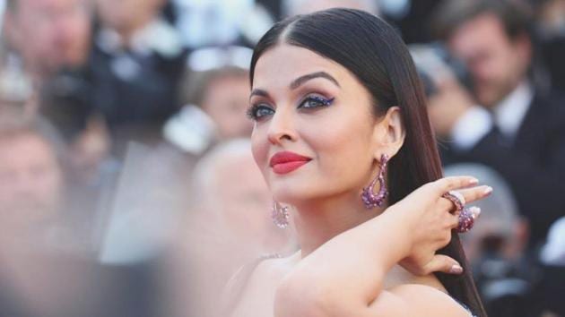 Aishwarya Rai’s elaborate Michael Cinco gown at Cannes Film Festival 2018 took 3,000 hours to handcraft. (Instagram)