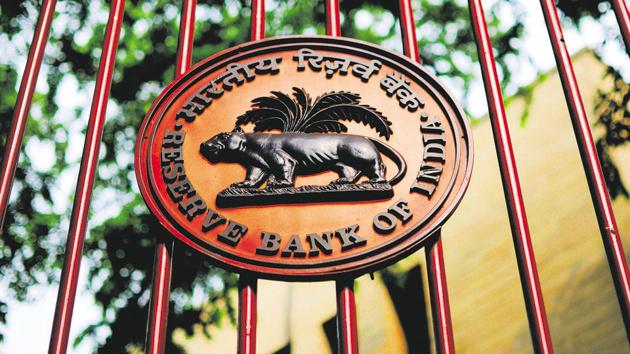 RBI has set up an expert panel to review its existing economic capital framework that will be headed by its former governor Bimal Jalan.(HT File Photo)