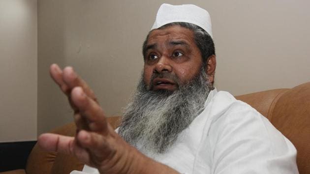 AIUDF chief Moulana Badruddin Ajmal got agitated on Wednesday when a journalist asked him if he will side with the party that comes to power in New Delhi.(Arvind Yadav/ HT Photo)