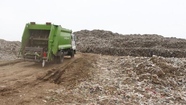 A general view of the Bandhwari landfill in Gurugram, India (HT File) A general view of the Bandhwari landfill in Gurugram, India (HT File)