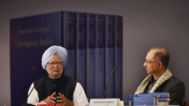Former Prime Minister Manmohan Singh during the launch of his book, December 18(Vipin Kumar/HT PHOTO)
