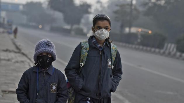 Delhi is going through the longest cold spell in a December in at least 14 years, and it is likely to stay that way for some time. Night temperatures have been lingering below 6 degrees Celsius for the past 10 days and the India Meteorological Department has forecast that cold wave conditions will continue for at least five more days. (Burhaan Kinu / HT Photo) Delhi is going through the longest cold spell in a December in at least 14 years, and it is likely to stay that way for some time. Night temperatures have been lingering below 6 degrees Celsius for the past 10 days and the India Meteorological Department has forecast that cold wave conditions will continue for at least five more days. (Burhaan Kinu / HT Photo)