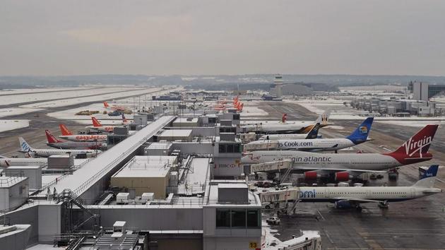 France's Vinci Airports sealed a deal to acquire a majority share in London's Gatwick airport, Britain's second biggest, for 2.9 billion pounds (3.22 billion euros, $3.67 billion). (AFP) France's Vinci Airports sealed a deal to acquire a majority share in London's Gatwick airport, Britain's second biggest, for 2.9 billion pounds (3.22 billion euros, $3.67 billion). (AFP)