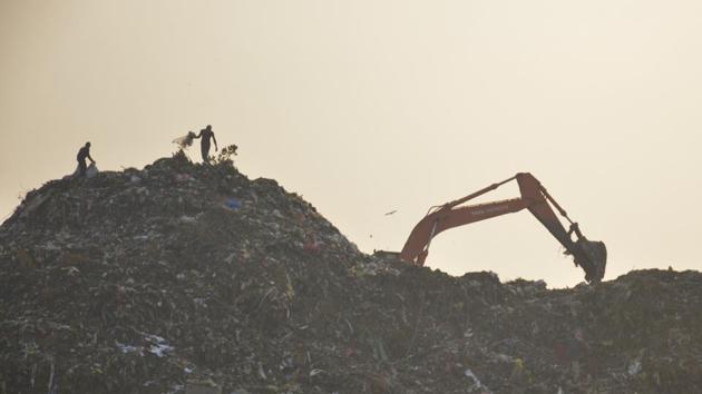 A view of Pratap Vihar dumping ground, in Ghaziabad (Sakib Ali/HT Photo) A view of Pratap Vihar dumping ground, in Ghaziabad (Sakib Ali/HT Photo)